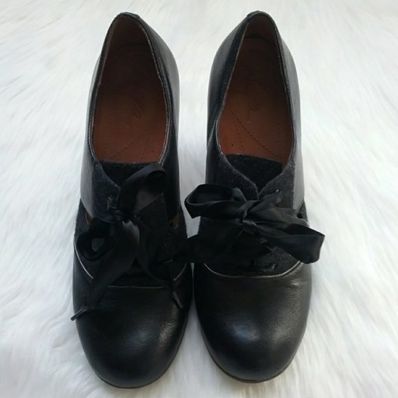 ISO - DO NOT BUY Naya Jasper black heels - Picture 4 of 7